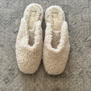 Yosi Samra Cream Fluffy flats